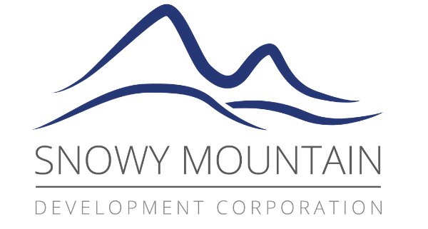 Snowy Mountain logo - blue mountains with Snowy Mountain words